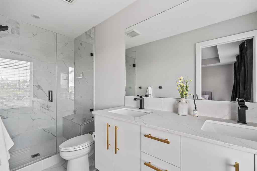 MLS® A2259282 - 3048 85 Street SW in Springbank Hill Calgary, Residential