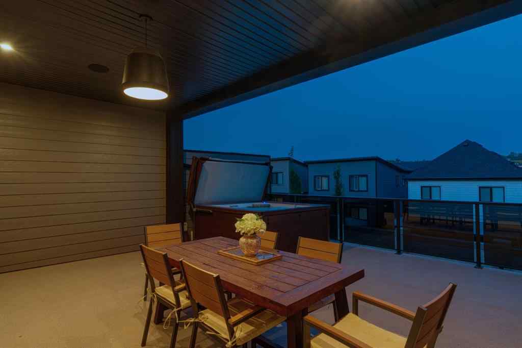 MLS® A2259282 - 3048 85 Street SW in Springbank Hill Calgary, Residential