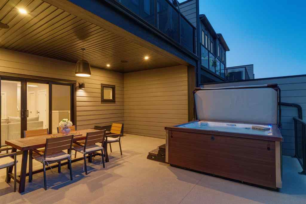 MLS® A2259282 - 3048 85 Street SW in Springbank Hill Calgary, Residential