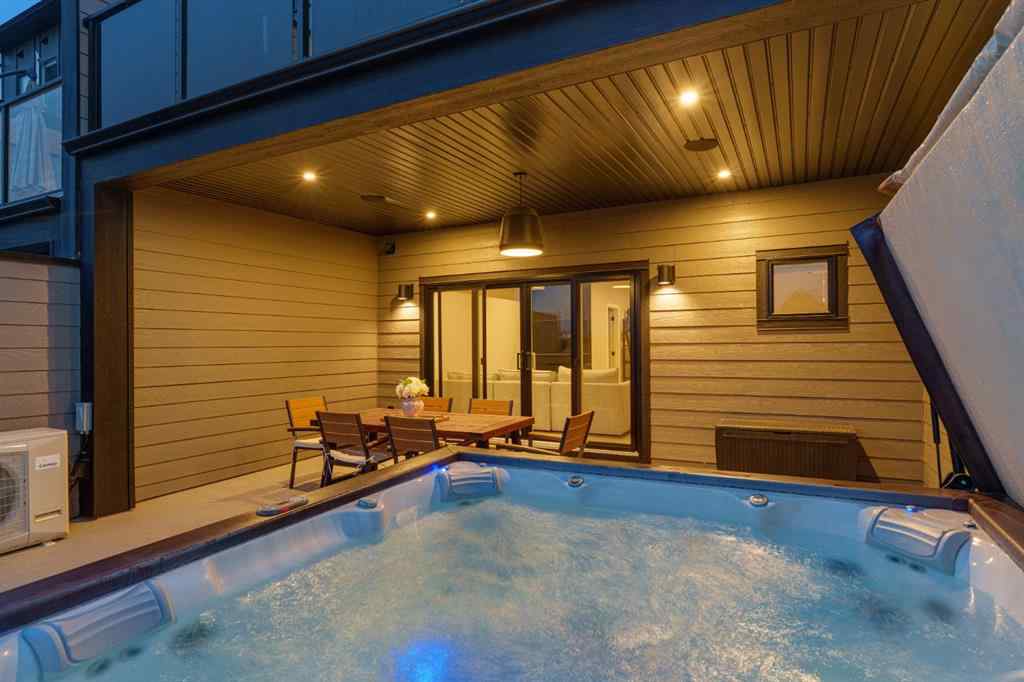 MLS® A2259282 - 3048 85 Street SW in Springbank Hill Calgary, Residential