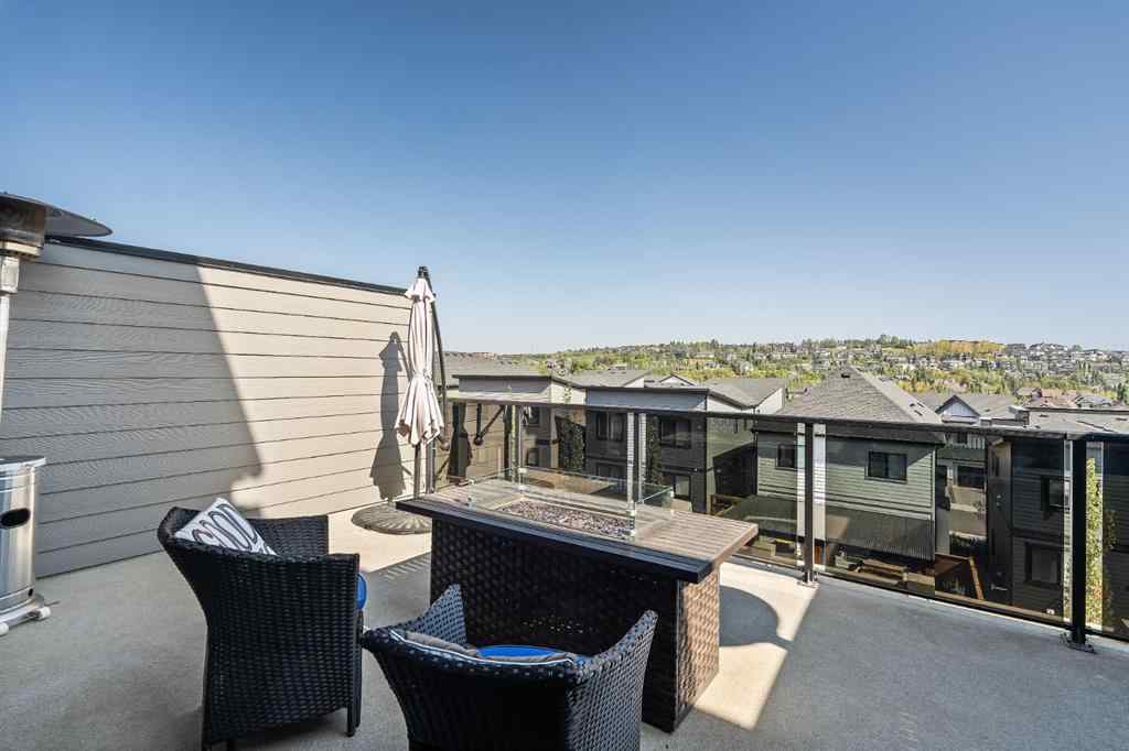 MLS® A2259282 - 3048 85 Street SW in Springbank Hill Calgary, Residential