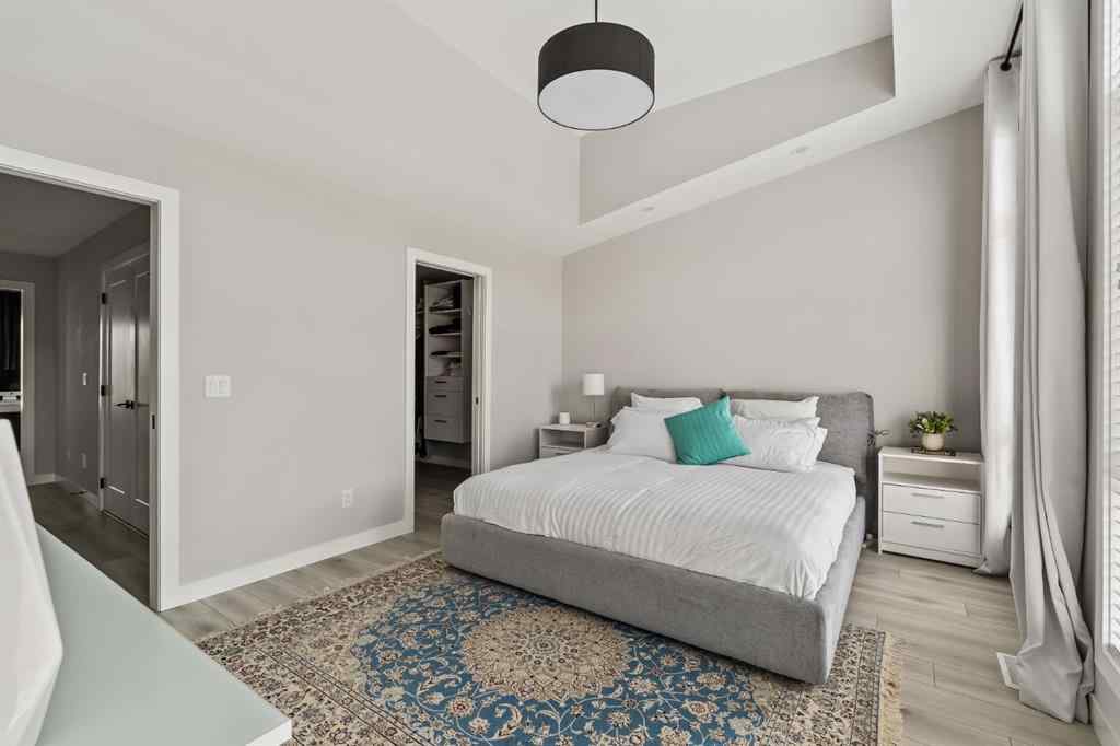 MLS® A2259282 - 3048 85 Street SW in Springbank Hill Calgary, Residential