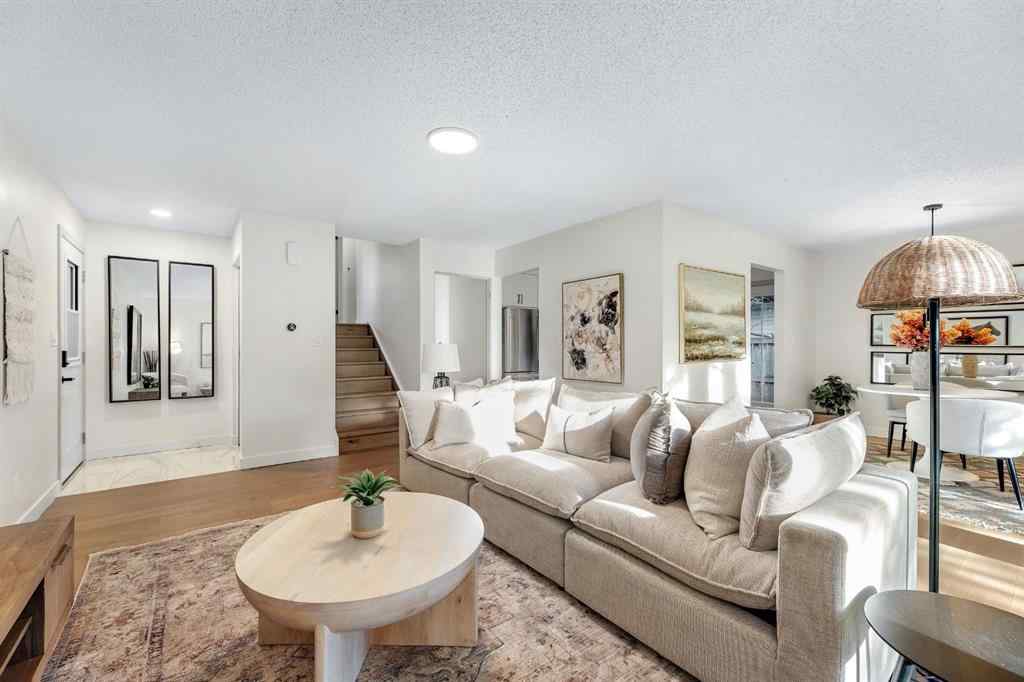 MLS® A2259285 - 212 Midlawn Close SE in Midnapore Calgary, Residential