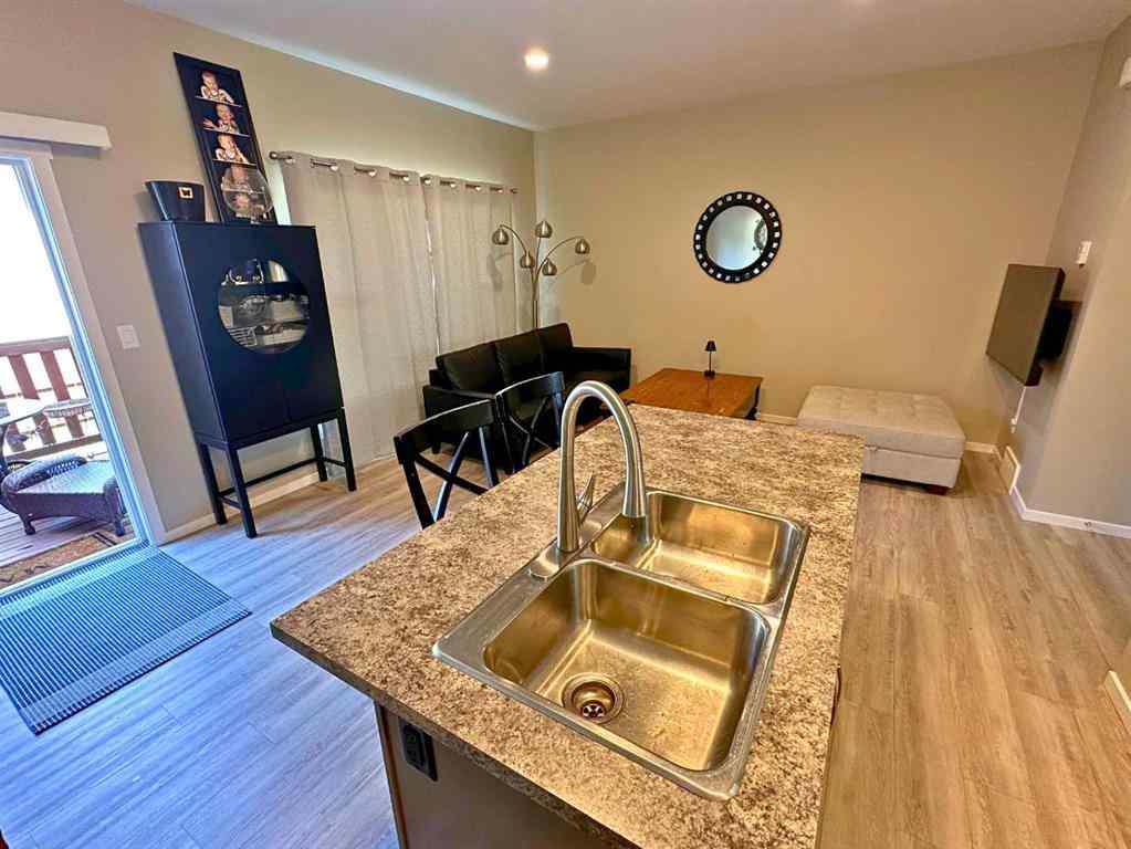 MLS® A2259288 - 1004 Minto Street  in NONE Penhold, Residential