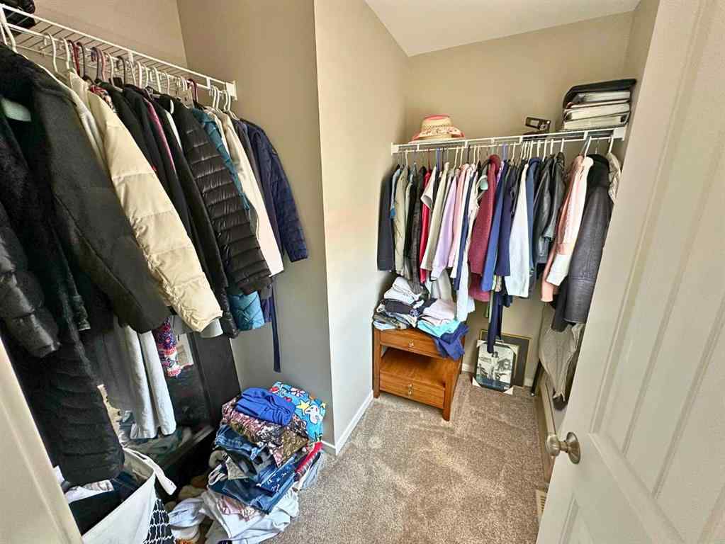 MLS® A2259288 - 1004 Minto Street  in NONE Penhold, Residential