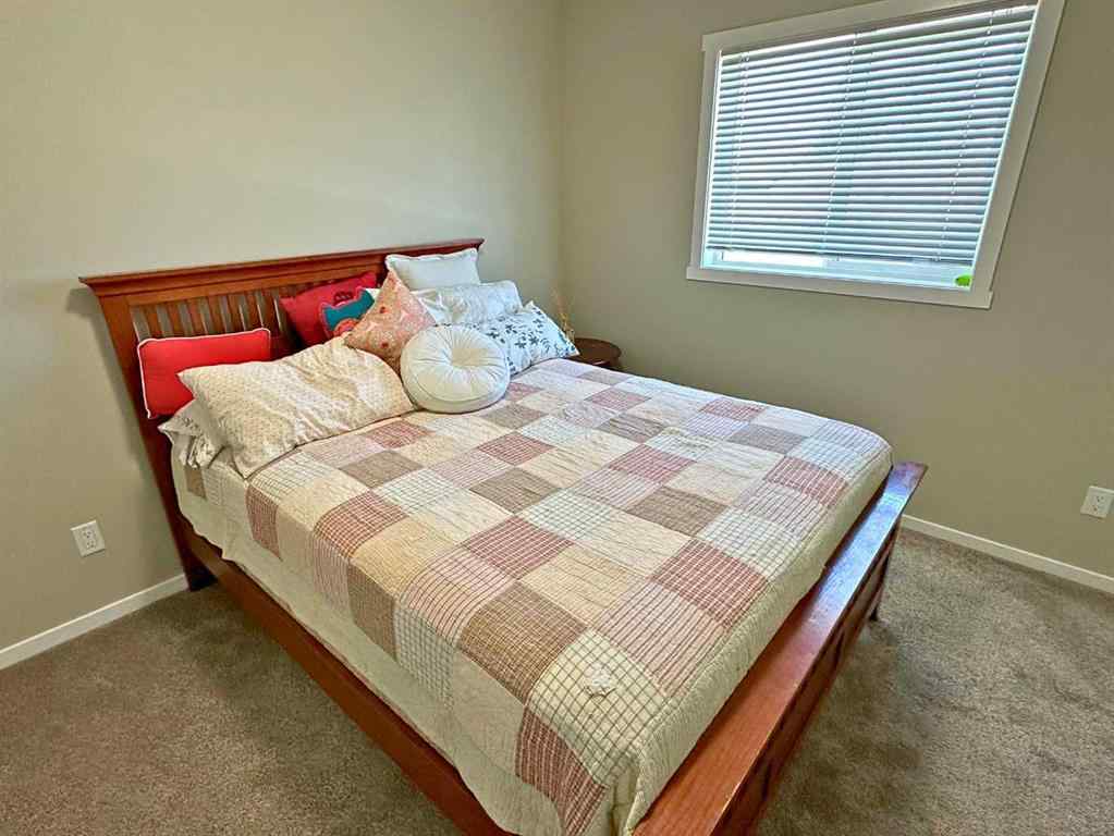 MLS® A2259288 - 1004 Minto Street  in NONE Penhold, Residential