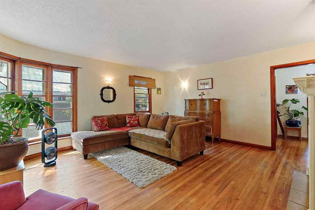 MLS® A2259289 - 1253 8A Avenue S in London Road Lethbridge, Residential