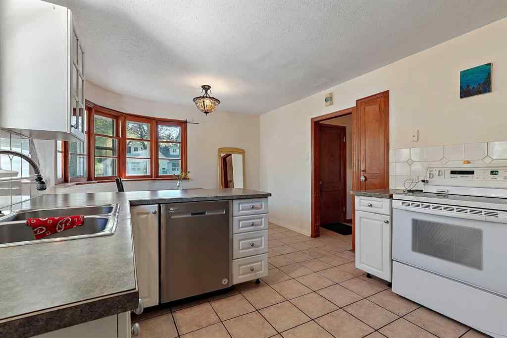 MLS® A2259289 - 1253 8A Avenue S in London Road Lethbridge, Residential