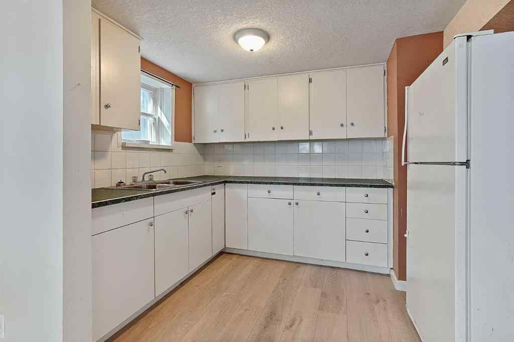 MLS® A2259289 - 1253 8A Avenue S in London Road Lethbridge, Residential