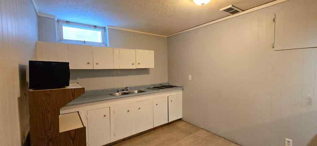 MLS® A2259290 - 3431 30A Avenue SE in Dover Calgary, Residential