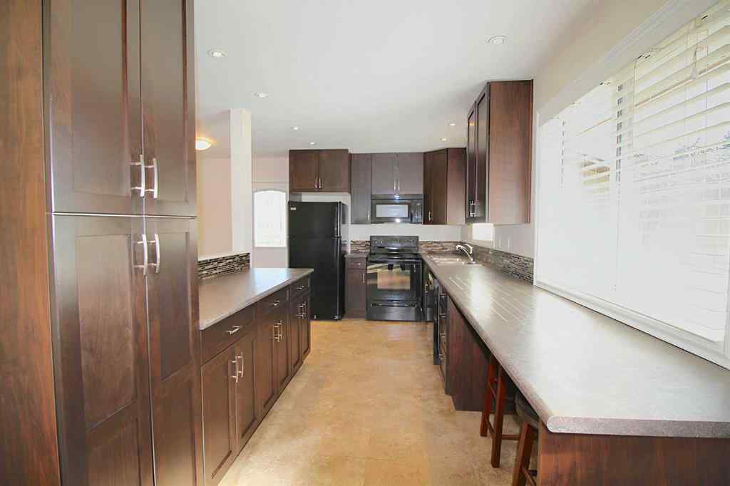 MLS® A2259295 - 2 Forest Close  in Fairview Red Deer, Residential