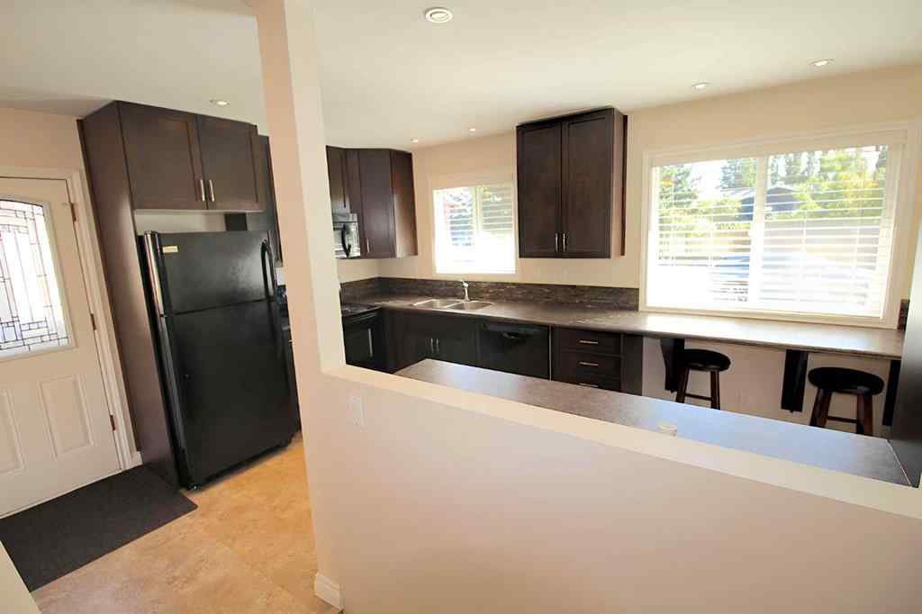 MLS® A2259295 - 2 Forest Close  in Fairview Red Deer, Residential