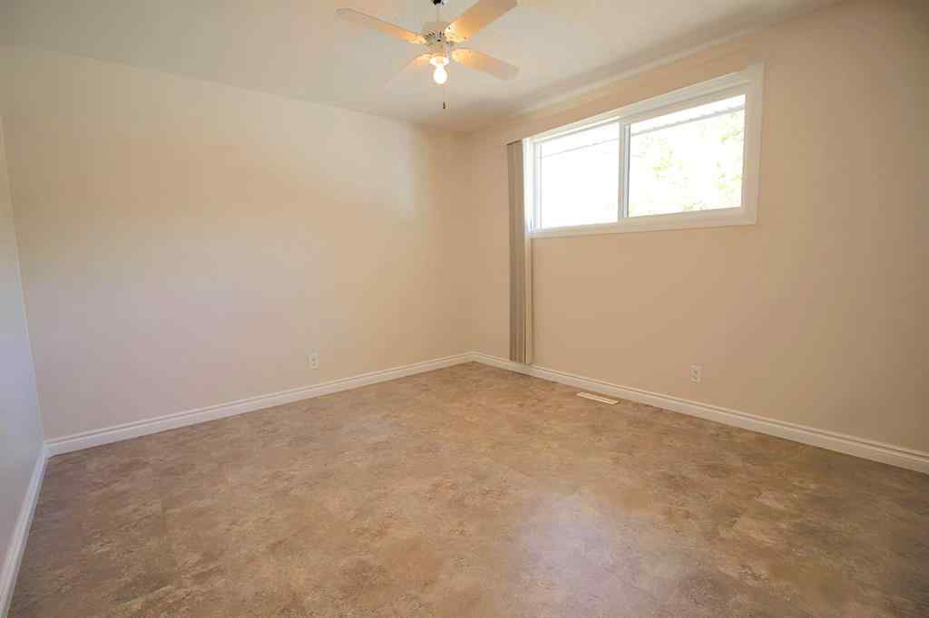 MLS® A2259295 - 2 Forest Close  in Fairview Red Deer, Residential