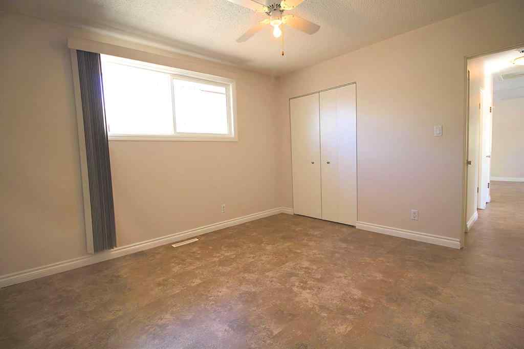 MLS® A2259295 - 2 Forest Close  in Fairview Red Deer, Residential
