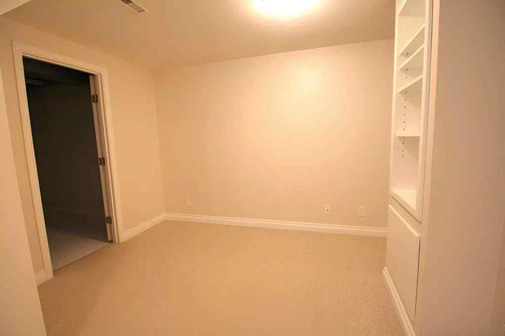 MLS® A2259295 - 2 Forest Close  in Fairview Red Deer, Residential