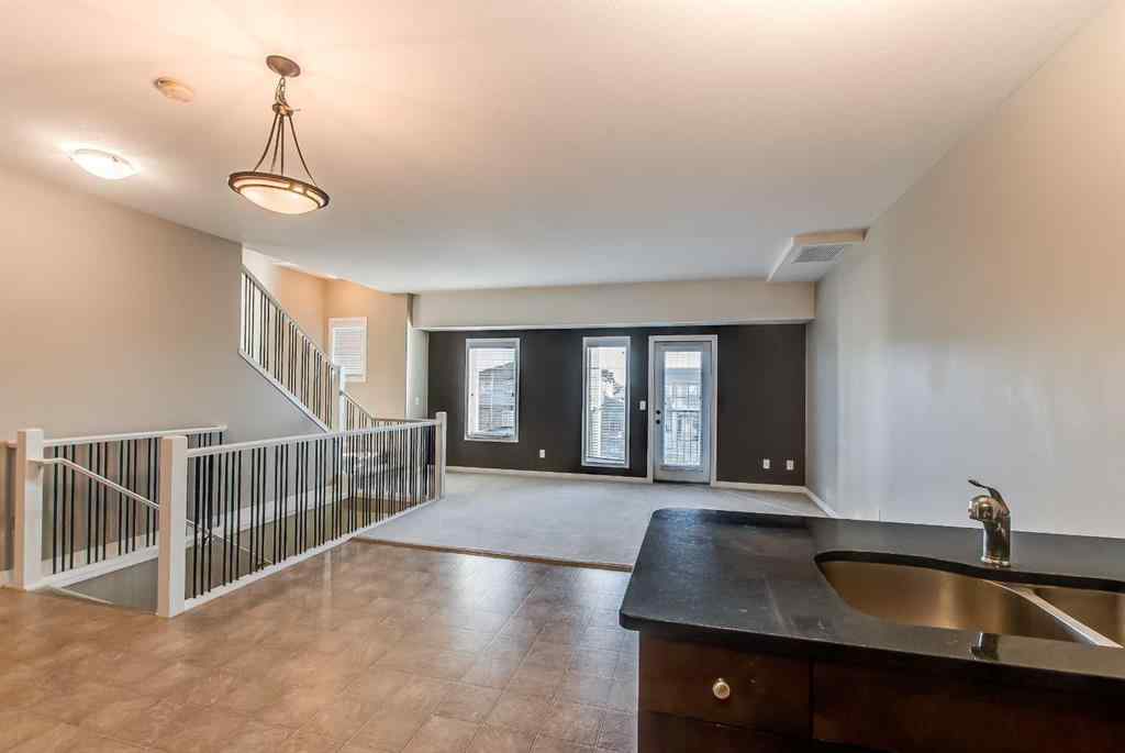 MLS® A2259309 - Unit #32 298 Somerset Way SE in Southland Medicine Hat, Residential