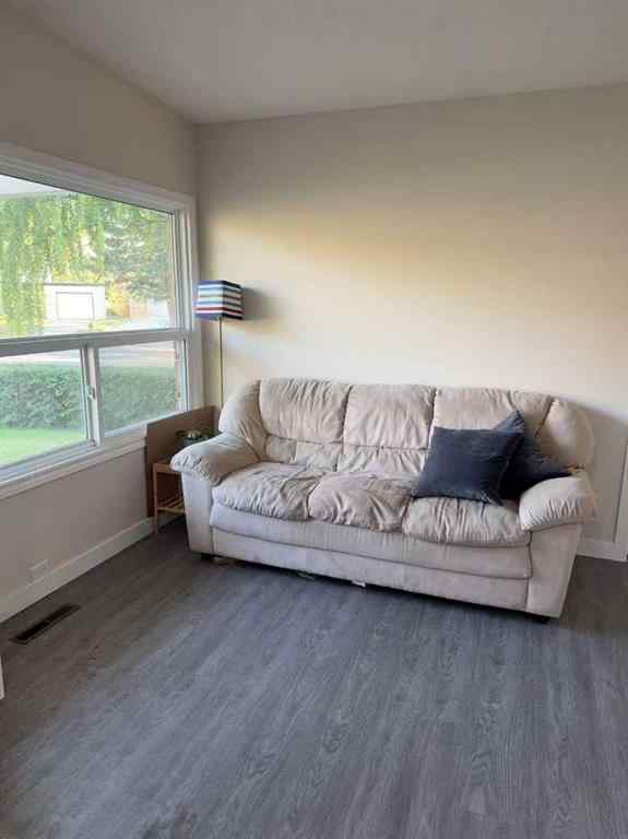 MLS® A2259312 - 3727 Valdes Place NW in Varsity Calgary, Residential