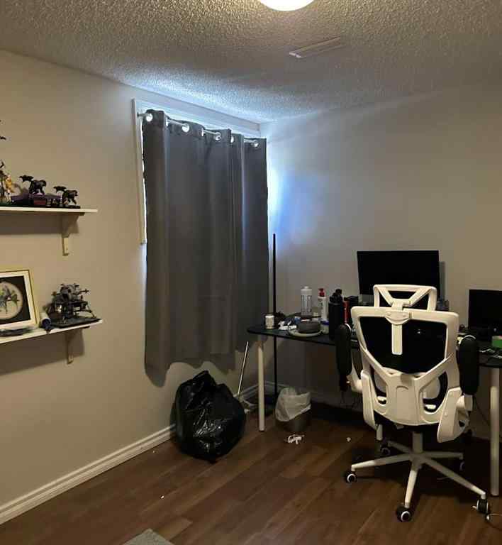 MLS® A2259312 - 3727 Valdes Place NW in Varsity Calgary, Residential