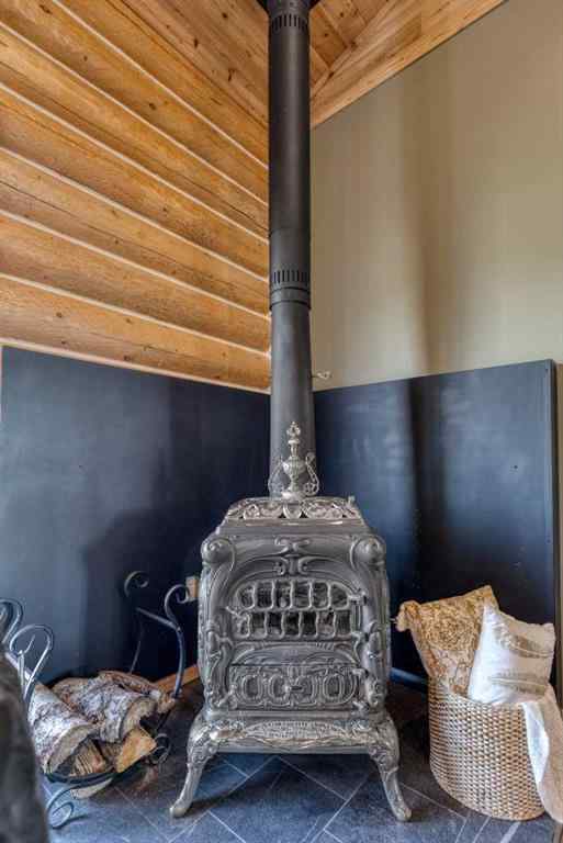 MLS® A2259318 - 32101 Range Road 50   in NONE Rural Mountain View County, Residential