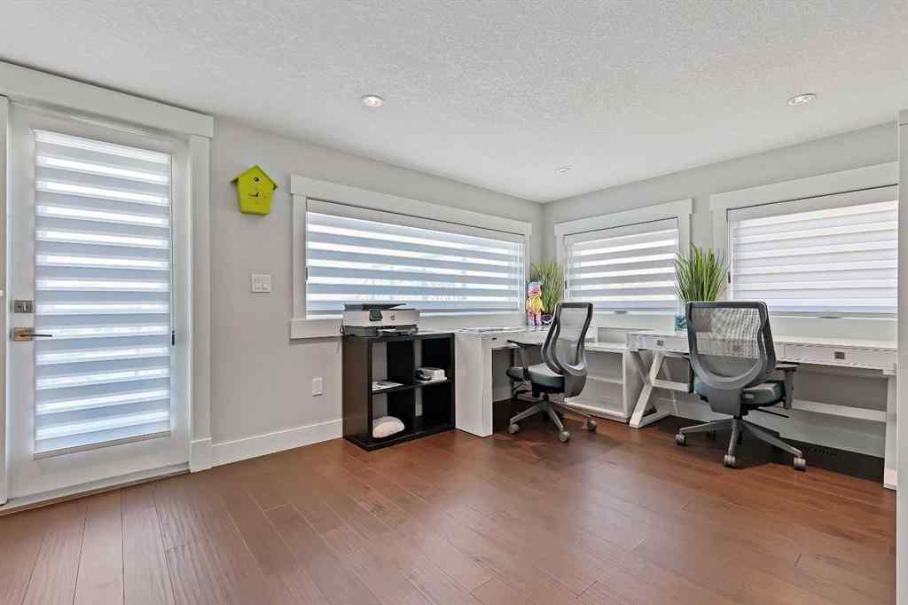 MLS® A2259319 - 1604 46 Street NW in Montgomery Calgary, Residential