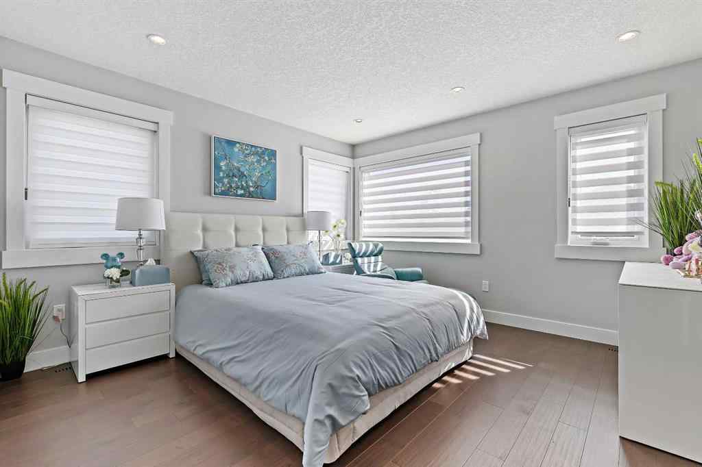 MLS® A2259319 - 1604 46 Street NW in Montgomery Calgary, Residential