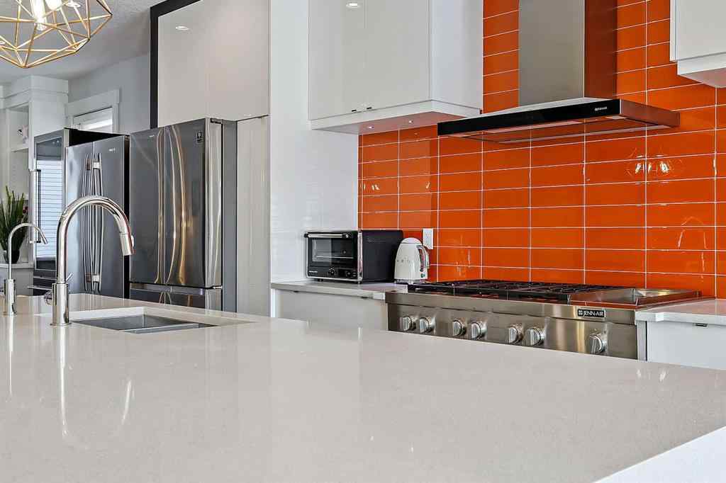 MLS® A2259319 - 1604 46 Street NW in Montgomery Calgary, Residential