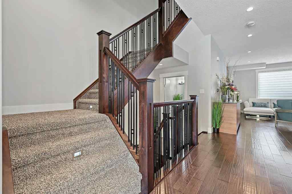 MLS® A2259319 - 1604 46 Street NW in Montgomery Calgary, Residential