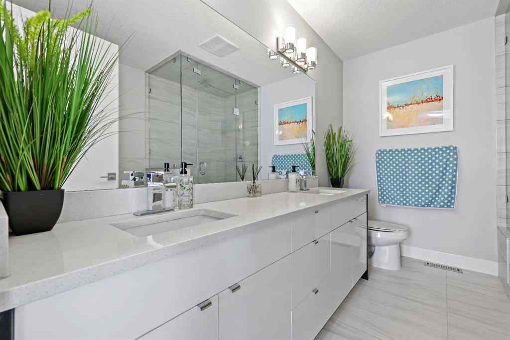 MLS® A2259319 - 1604 46 Street NW in Montgomery Calgary, Residential