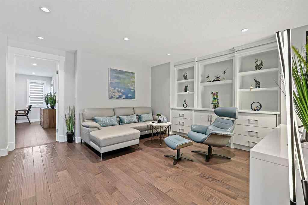 MLS® A2259319 - 1604 46 Street NW in Montgomery Calgary, Residential