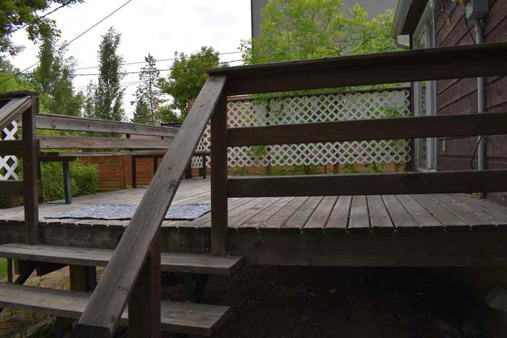 MLS® A2259320 - 7616 34 Avenue NW in Bowness Calgary, Residential