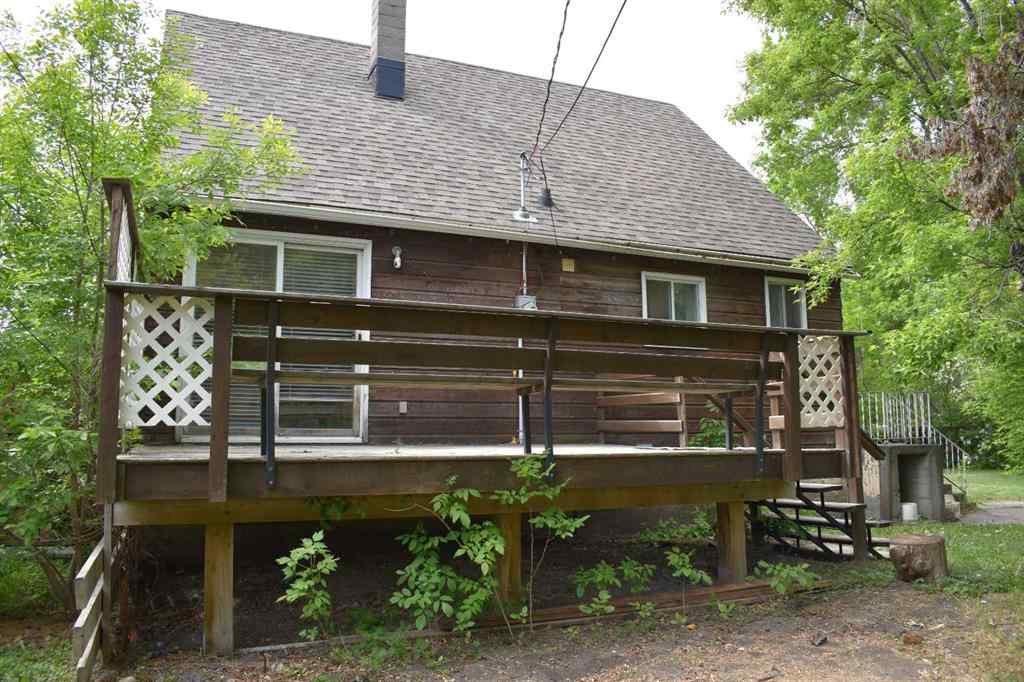 MLS® A2259320 - 7616 34 Avenue NW in Bowness Calgary, Residential