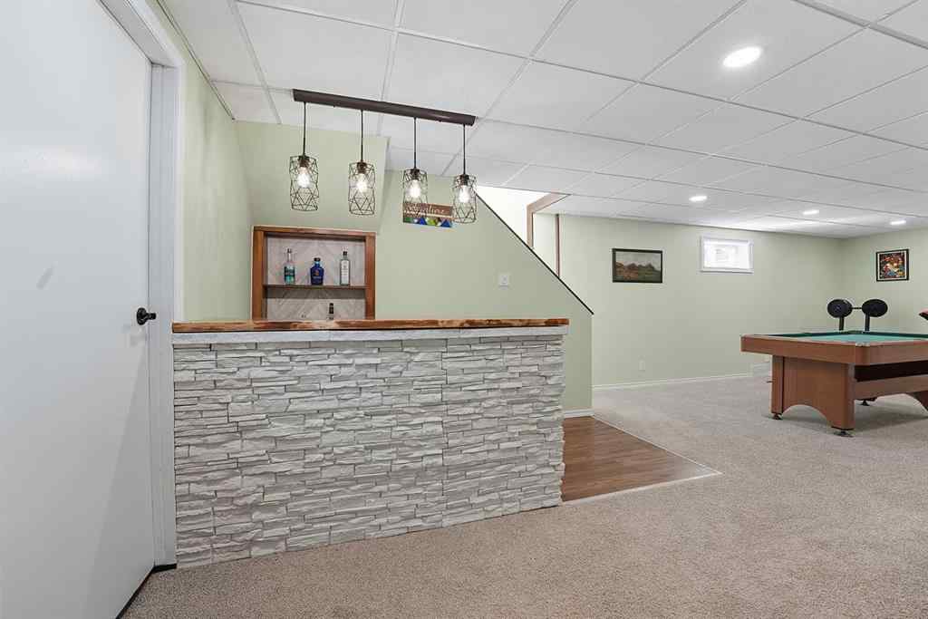 MLS® A2259322 - 5215 38 Street Crescent  in Southwest Innisfail Innisfail, Residential