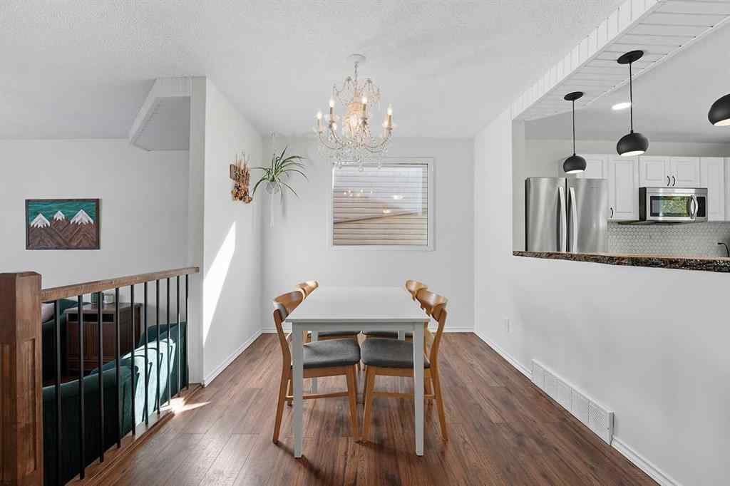 MLS® A2259322 - 5215 38 Street Crescent  in Southwest Innisfail Innisfail, Residential