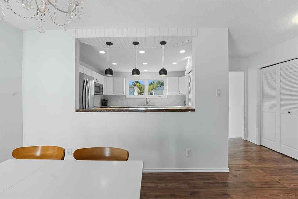 MLS® A2259322 - 5215 38 Street Crescent  in Southwest Innisfail Innisfail, Residential