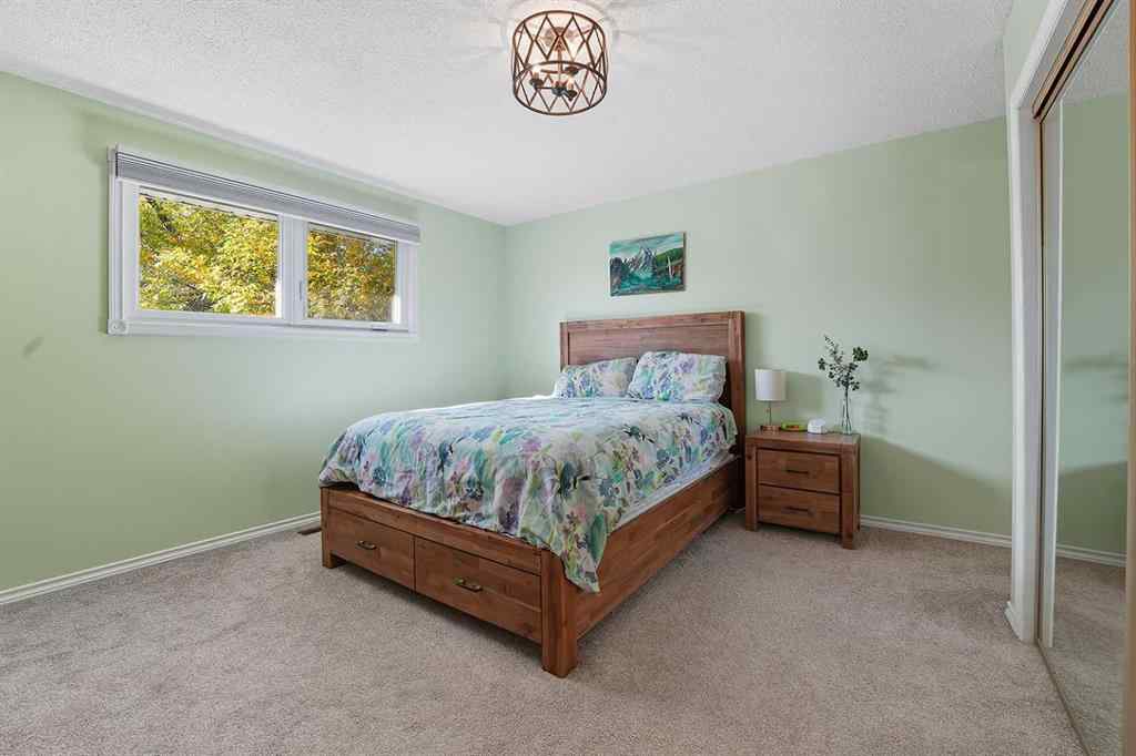 MLS® A2259322 - 5215 38 Street Crescent  in Southwest Innisfail Innisfail, Residential