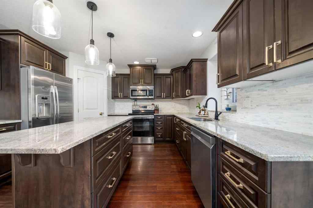 MLS® A2259323 - 482 11 Street SE in SE Hill Medicine Hat, Residential