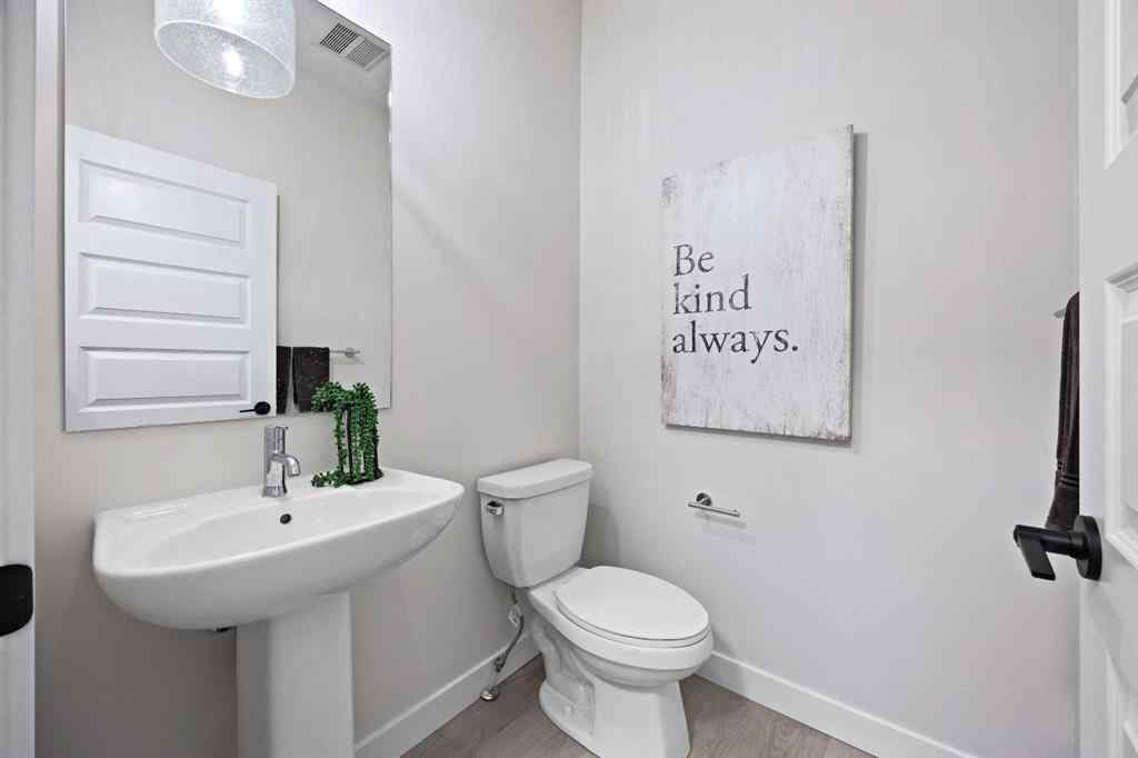 MLS® A2259324 - 2146 Bayview Drive SW in Bayview Airdrie, Residential