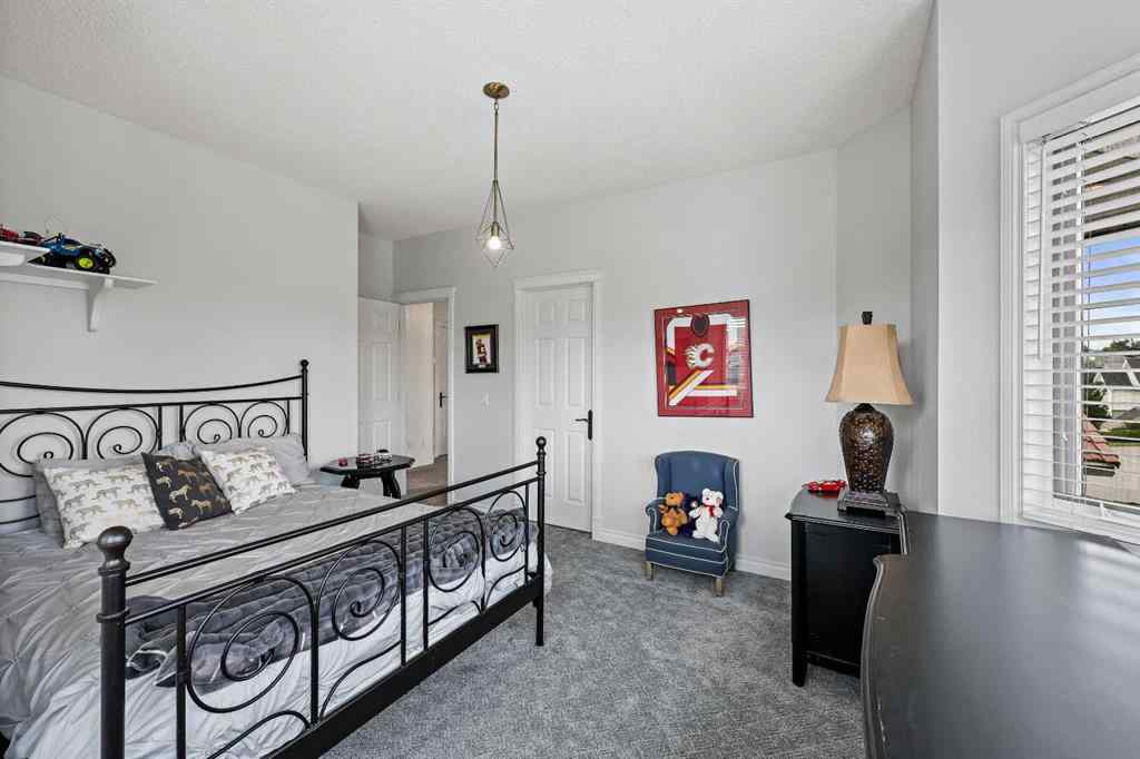 MLS® A2259327 - 151 Hawkside Close NW in Hawkwood Calgary, Residential