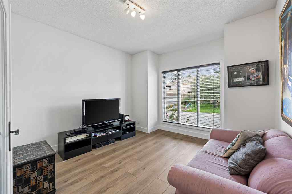 MLS® A2259327 - 151 Hawkside Close NW in Hawkwood Calgary, Residential