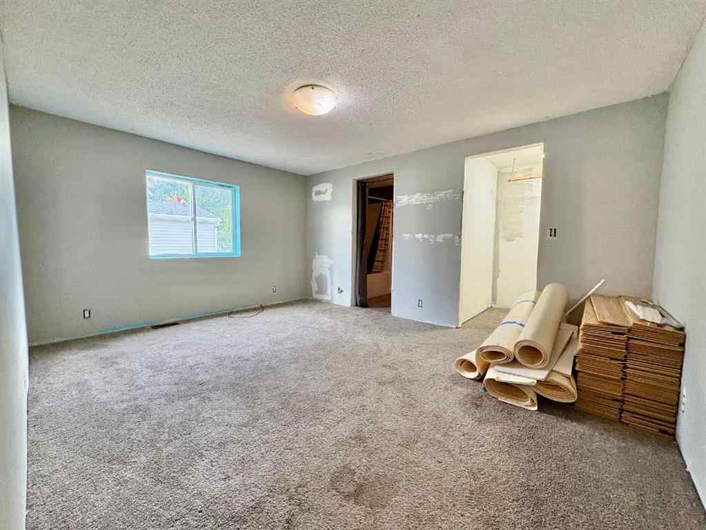 MLS® A2259329 - 9734 121 Avenue  in Crystal Ridge Grande Prairie, Residential
