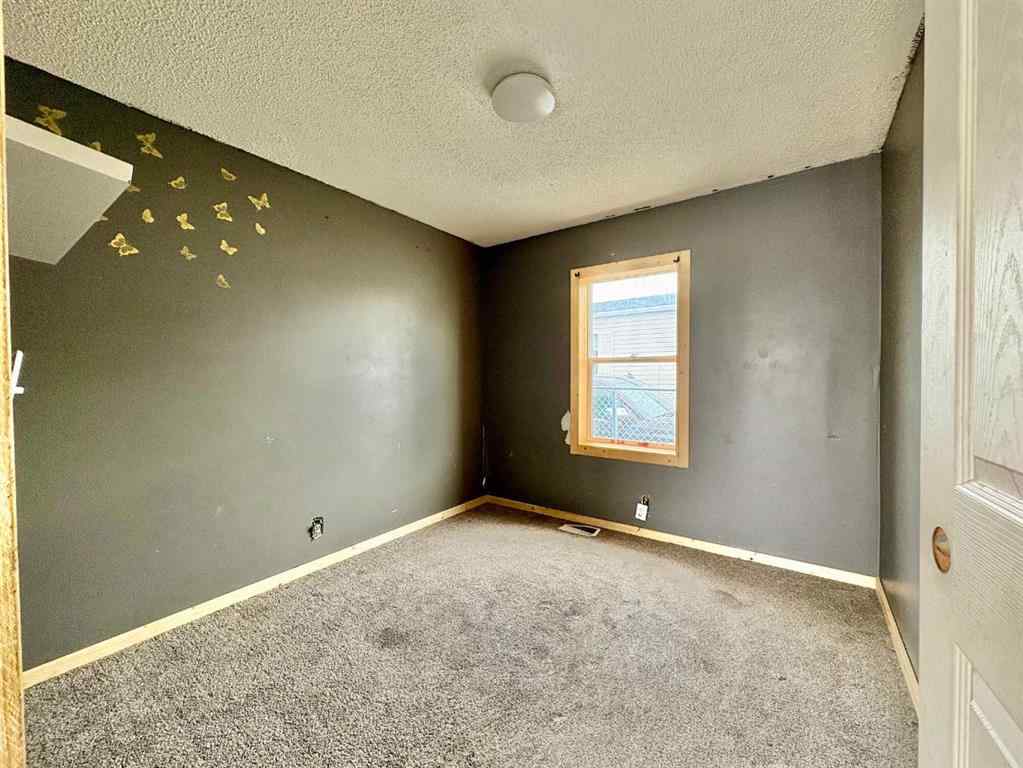 MLS® A2259329 - 9734 121 Avenue  in Crystal Ridge Grande Prairie, Residential