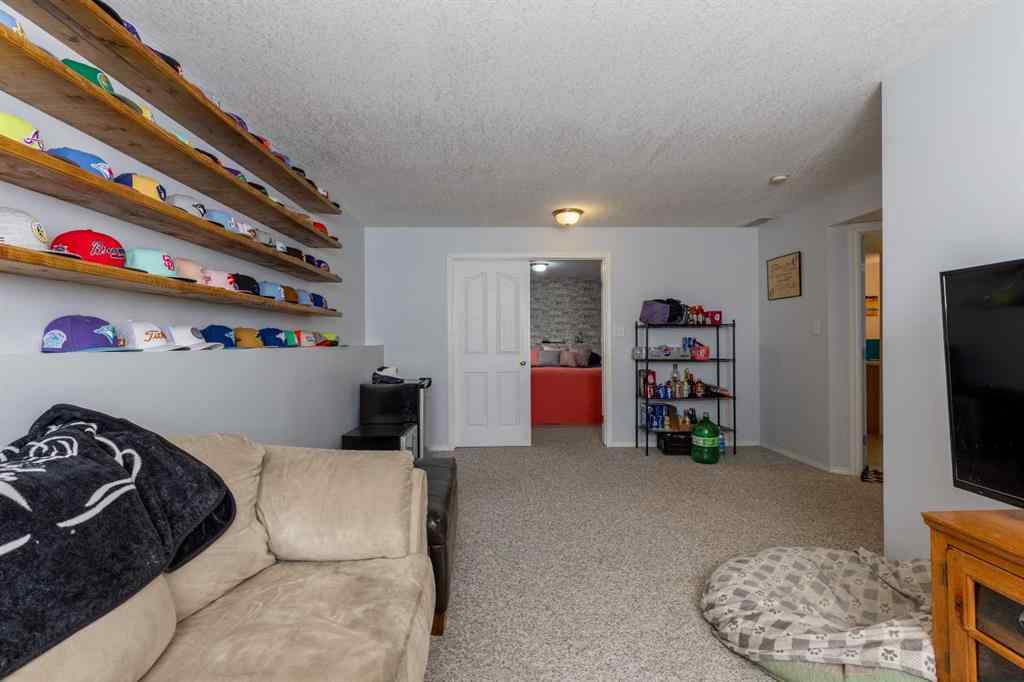 MLS® A2259332 - 188 Cougar Way N in Uplands Lethbridge, Residential