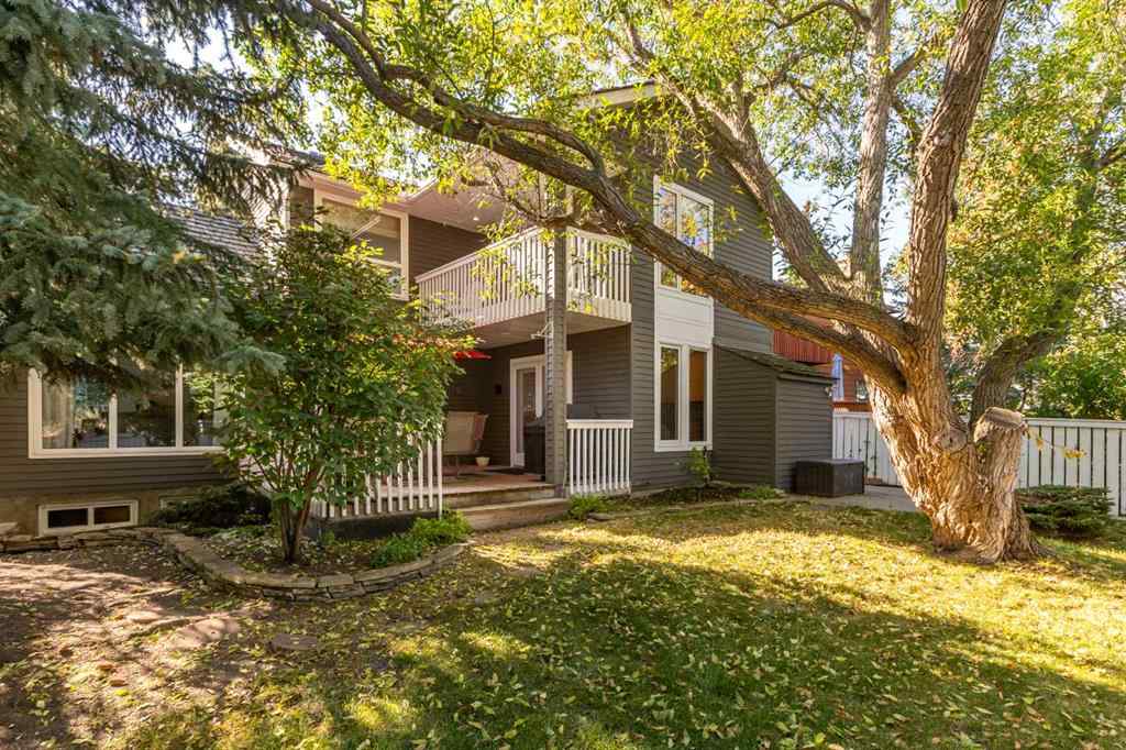 MLS® A2259333 - 4 Wood Willow Place SW in Woodlands Calgary, Residential