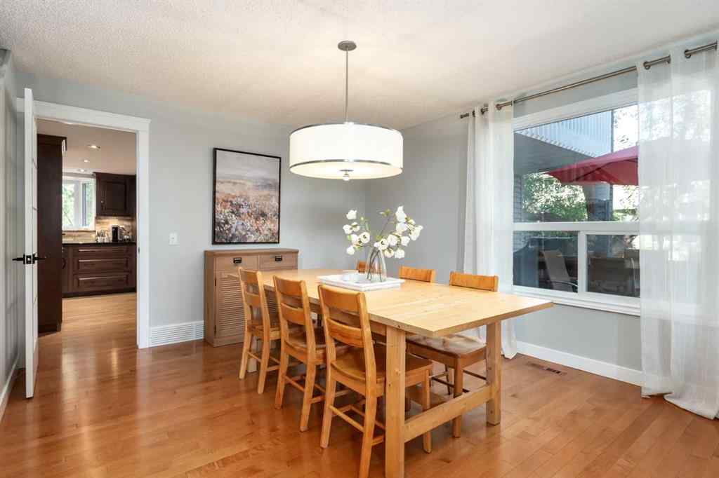 MLS® A2259333 - 4 Wood Willow Place SW in Woodlands Calgary, Residential