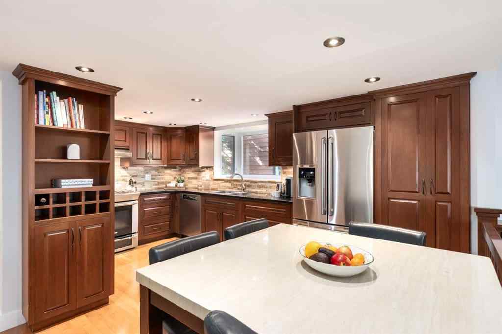 MLS® A2259333 - 4 Wood Willow Place SW in Woodlands Calgary, Residential