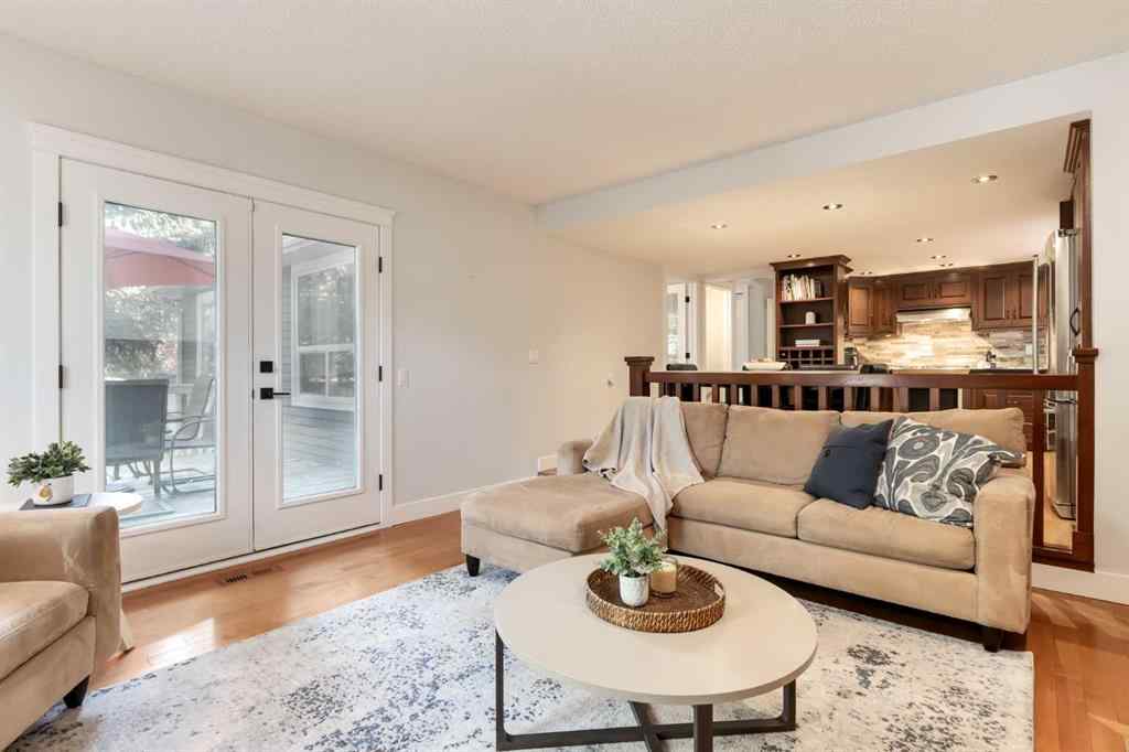 MLS® A2259333 - 4 Wood Willow Place SW in Woodlands Calgary, Residential