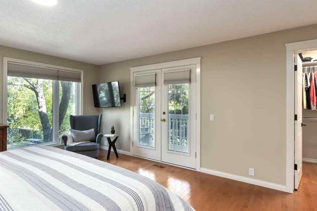 MLS® A2259333 - 4 Wood Willow Place SW in Woodlands Calgary, Residential