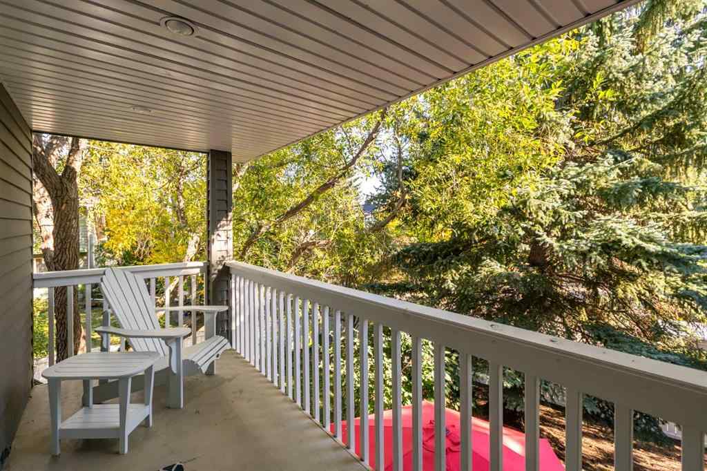 MLS® A2259333 - 4 Wood Willow Place SW in Woodlands Calgary, Residential