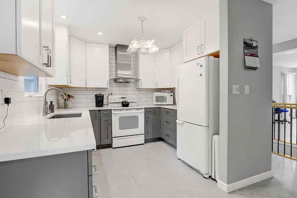 MLS® A2259340 - 6910 94 Street  in South Patterson Place Grande Prairie, Residential