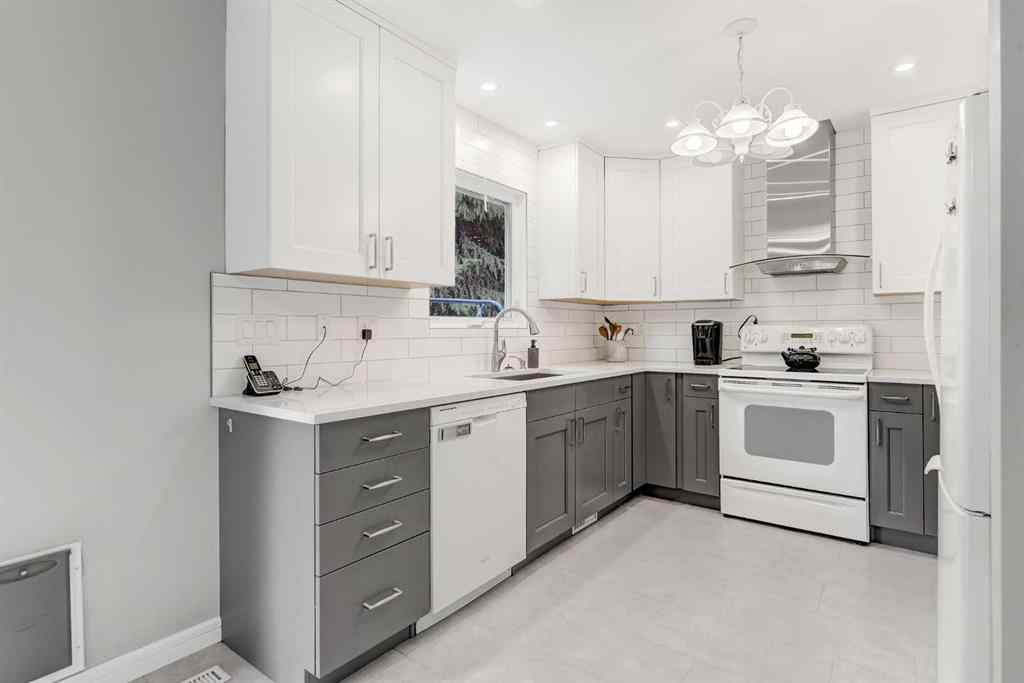 MLS® A2259340 - 6910 94 Street  in South Patterson Place Grande Prairie, Residential